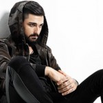 دانلود آهنگ ترکی Ido Tatlises به نام Karanlik