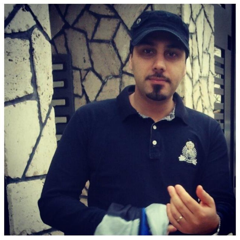 دانلود آهنگ احسان خواجه امیری به نام لحظه