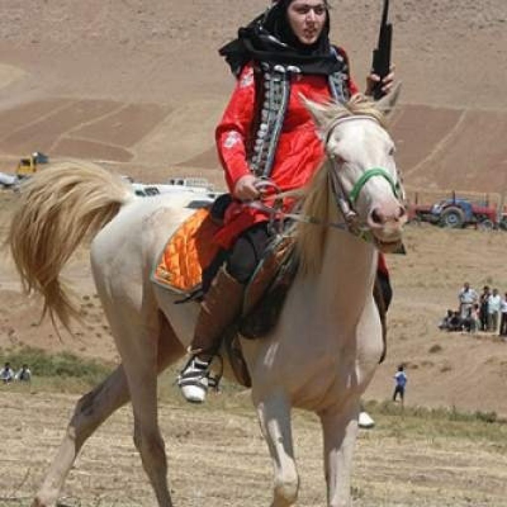 دانلود آهنگ لری بارو بارو بارونه هی دانلود آهنگ لری بارو بارو بارونه هی
