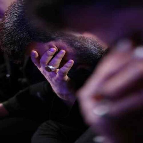 دانلود مداحی میثم مطیعی ما سینه زنان غم عظمای حسینیم دانلود مداحی میثم مطیعی ما سینه زنان غم عظمای حسینیم