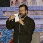 دانلود مداحی حسین سیب سرخی قدم قدم با یه علم