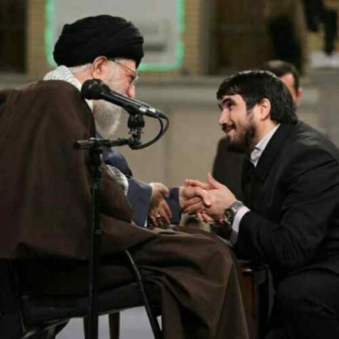 دانلود مداحی محمدباقر منصوری با من بمان زهرا