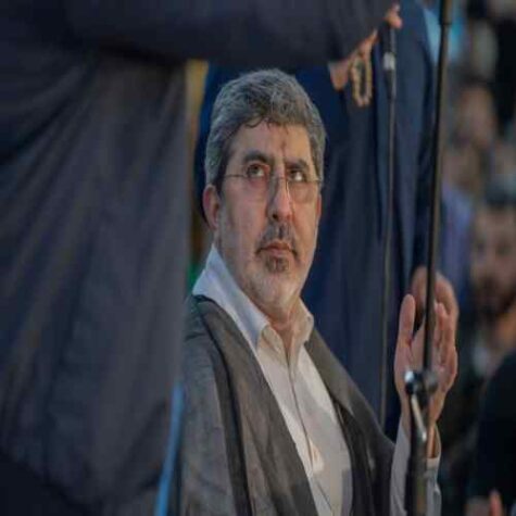 دانلود مداحی محمدرضا طاهری من از نسل مجنونم به پای تو می مونم