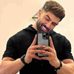 دانلود آهنگ کجای این دنیا قشنگه حالا که من ندارمت
