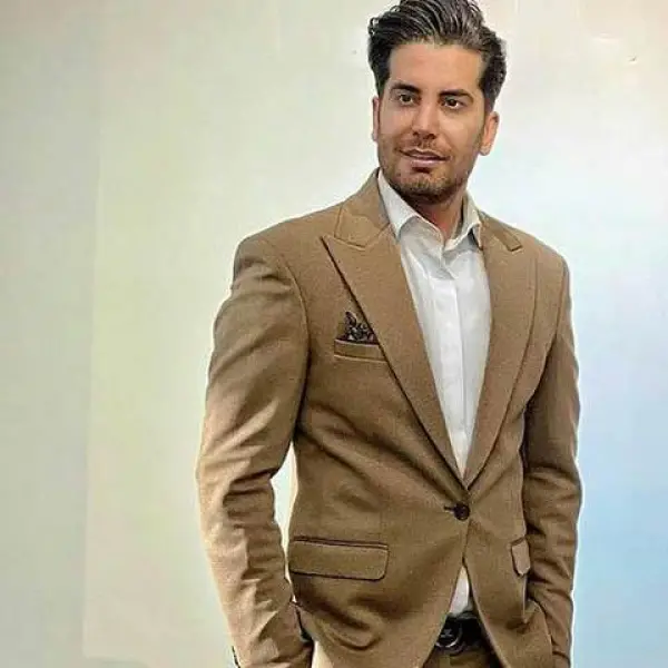 دانلود آهنگ قلبم شکانی بی احساس بی رحم