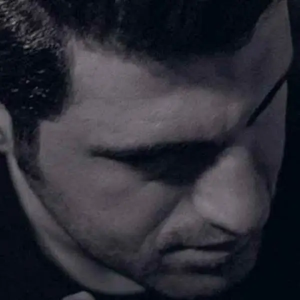 دانلود آهنگ دگر مرا بعد تو مرحمی نیست دانلود آهنگ دگر مرا بعد تو مرحمی نیست