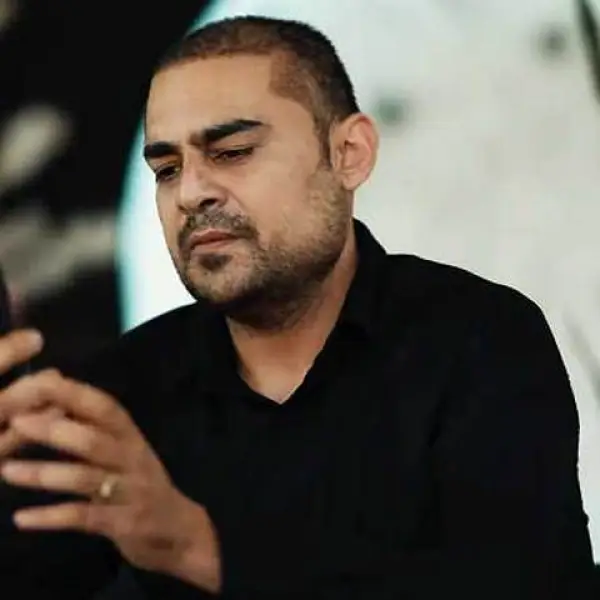 دانلود آهنگ سنگ مزار بی کسی روح الله کرمی دانلود آهنگ سنگ مزار بی کسی روح الله کرمی