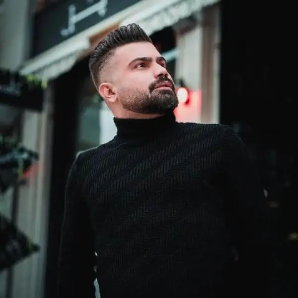 دانلود آهنگ هی زخم و هی بی کسی به دادم نمیرسی